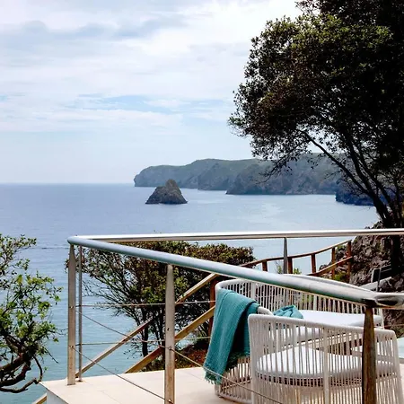 Wishome - Exclusiva Con Piscina Al Borde Del Mar Con Vistas De Pelicula Pechon