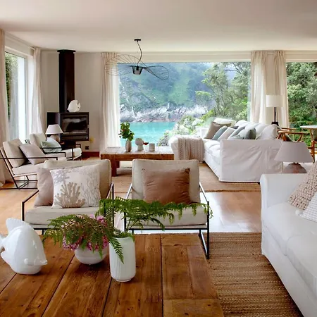 Villa Wishome - Exclusiva Con Piscina Al Borde Del Mar Con Vistas De Pelicula