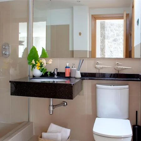 Villa Wishome- Sobre El Mar, Piscina Privada Climatizada *