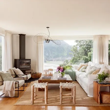 Wishome - Exclusiva Con Piscina Al Borde Del Mar Con Vistas De Pelicula Pechon