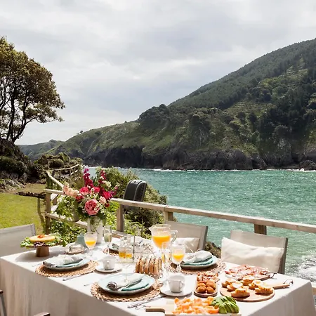 Wishome- Imponente Villa Sobre El Mar Con Piscina Climatizada * Pechón