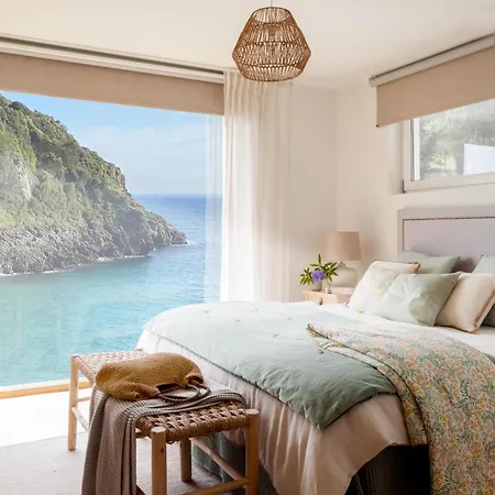 Wishome- Imponente Villa Sobre El Mar Con Piscina Climatizada *