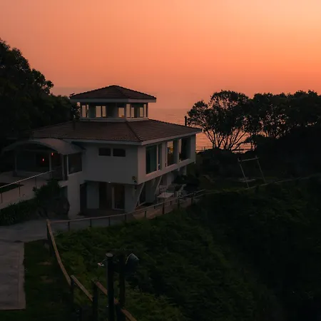 Villa Wishome- Imponente Villa Sobre El Mar Con Piscina Climatizada Pechón