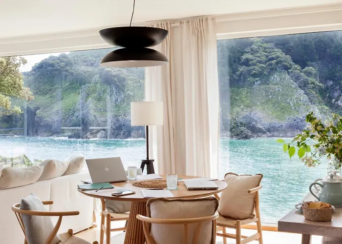 Wishome- Villa De Pelicula Sobre El Mar, Con Piscina Climatizada Privada * Pechón